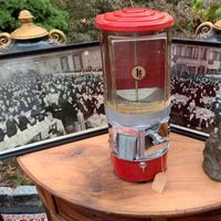 Distributore caramelle