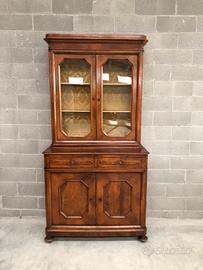 Credenza '800 in noce con alzata a vetrina