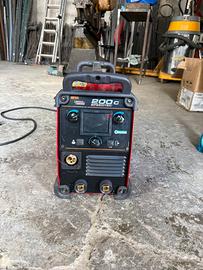 Saldatrice a filo/eltrodo