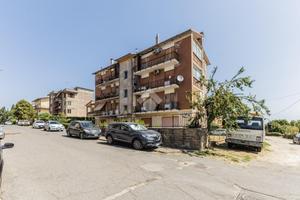 5 LOCALI A RONCIGLIONE