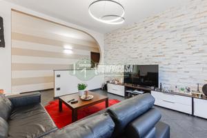 TRE LOCALI CON BOX E CANTINA!