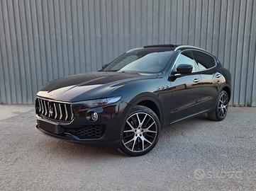 Maserati Levante 3.0 250cv Tetto Apribile 