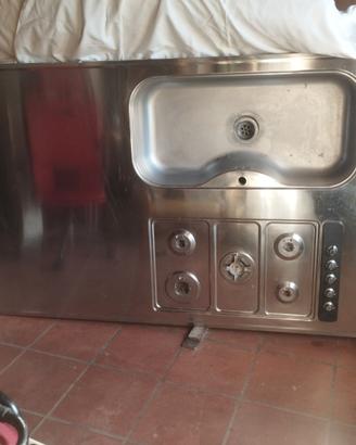 PIANO CUCINA IN ALLUMINIO