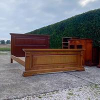 Letto matrimoniale in legno massello