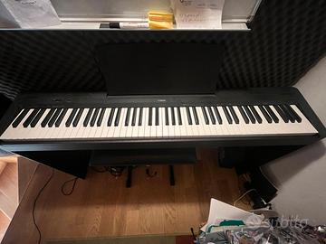 Pianoforte digitale Yamaha P-145
