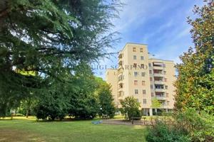 Appartamento di 115 m² con 5 locali e box auto a B