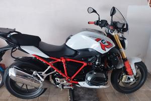 moto bmw r 1200 r lc