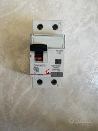 Interruttore differenziale