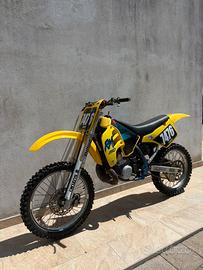 Suzuki rm 250 2 tempi