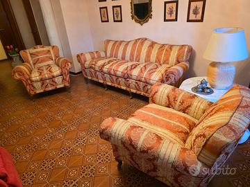 Divano con due poltrone vintage
