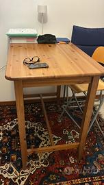Tavolo legno alto con sedie