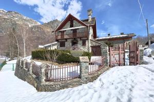 VILLA SINGOLA A USSEGLIO