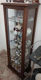 Vetrinetta in legno e vetro con 5 ripiani in vetro