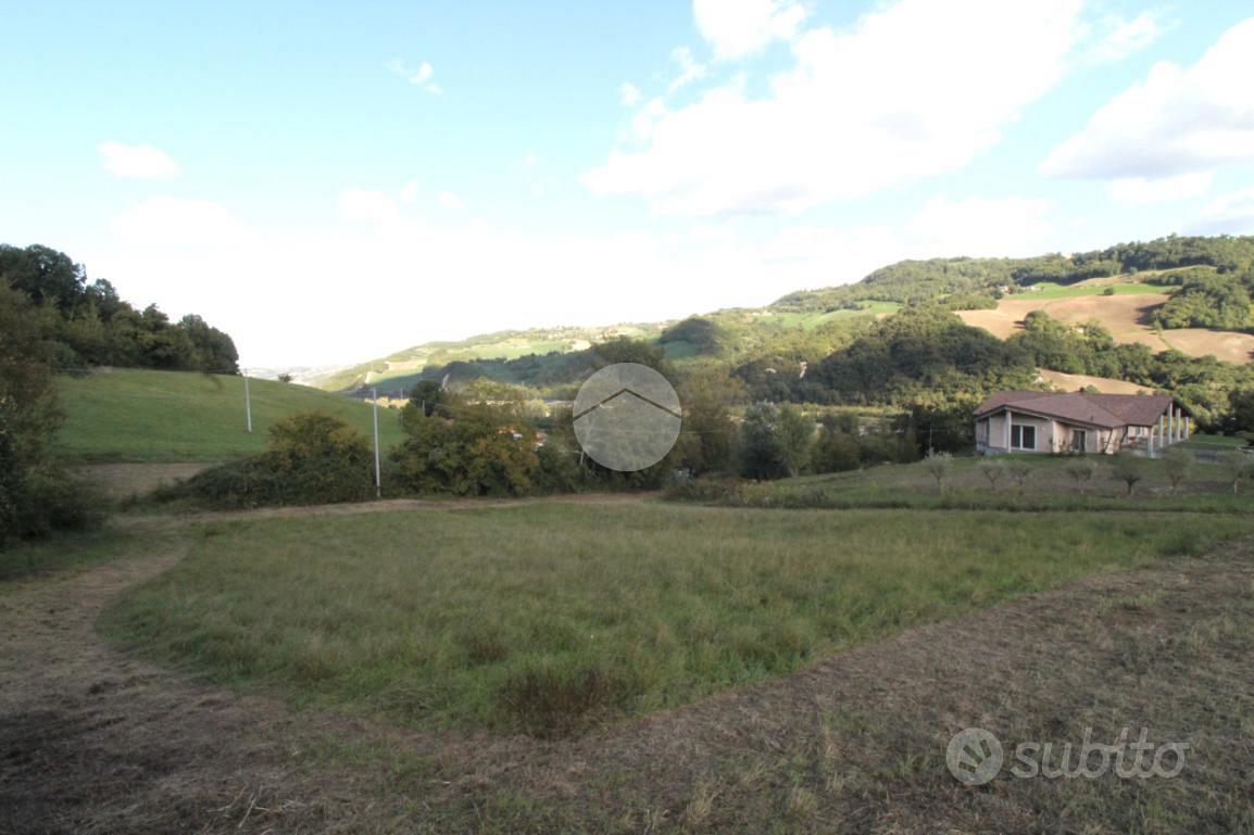 TER. RESIDENZIALE A LANGHIRANO - Vista 5