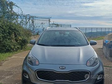 Kia Sportage anno 2021 Mhev cambio automatico