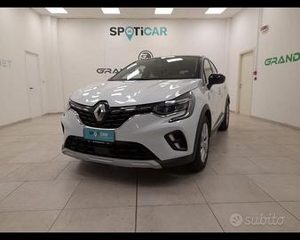 Renault Captur II 1.6 E-Tech hybrid Intens 14...