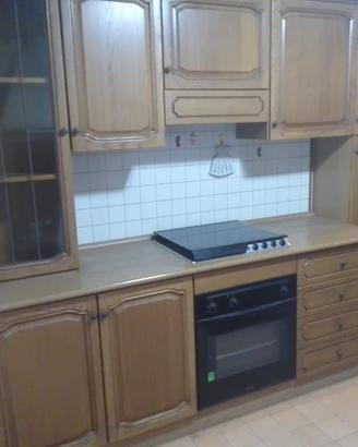 Cucina con fornello