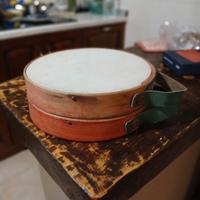 due tamburelli in legno vintage 