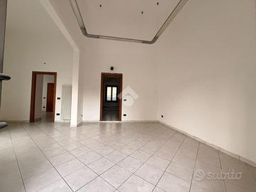 NEGOZIO A NOVI LIGURE