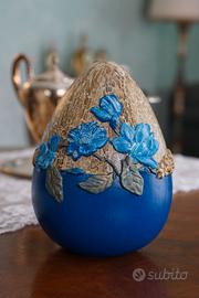 Uovo Pasquale in argilla, decorato a mano 