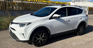 Toyota RAV4 2.0 D-4D Style 143cv  