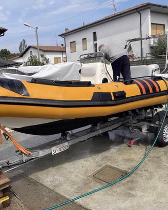 Gommone Bat, Motore 40cv e Carrello 