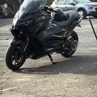 Yamaha tmax 560 tech max