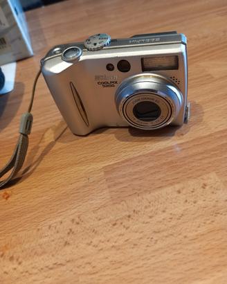 MACCHINA FOTOGRAFICA J