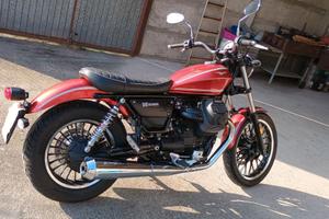 Moto Guzzi V9 roamer