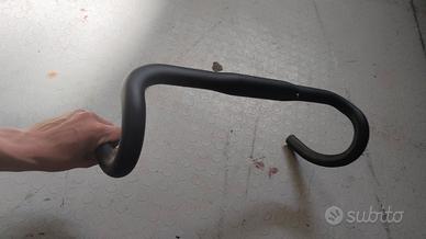 Manubrio e Pipa Deda per bici da corsa