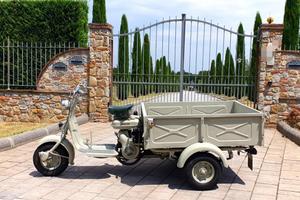INNOCENTI Lambretta Targa AL 00001