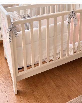 Lettino bambina e bambino con materasso 200 euro