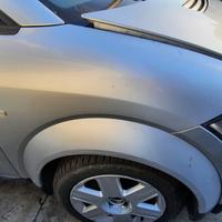 AUDI A2 2003 - PARAFANGO DESTRO