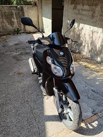 Piaggio carnaby 200