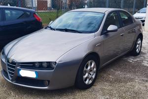 Alfa Romeo 159 1.9 JTDm 16V Exclusive