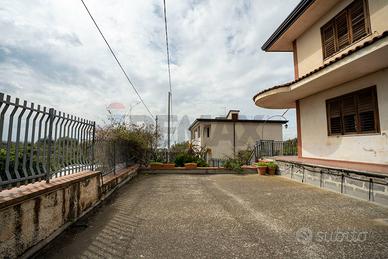 Villetta bifamiliare - Paternò