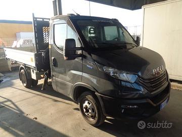 Iveco daily 35c14 ribaltabile e gru