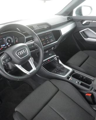 AUDI Q3 Q3 SPB 35 TDI S tronic Identity Black