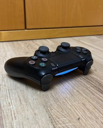 ps 4 pro, 1T di memeria, trattabile