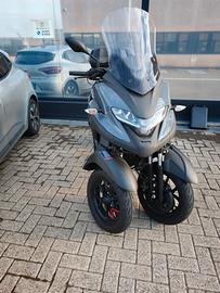 YAMAHA TRICITY 300 