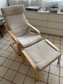 Poltrona e poggiapiedi in tessuto Poang