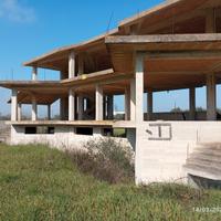 Villa su tre superfici