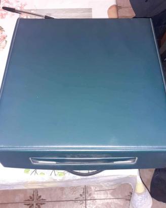 Macchina da scrivere Olivetti lettera 32