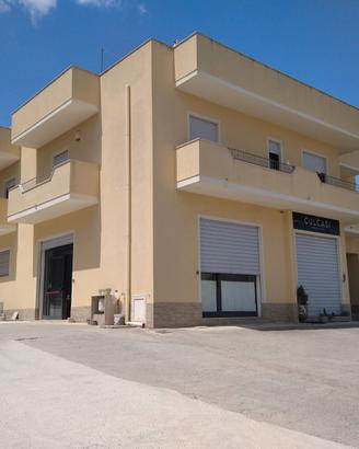 Locale per attivita' commerciale