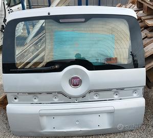 Fiat Qubo portellone posteriore