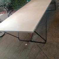 Tavolo da Carta parati  Di legno colore bianco 