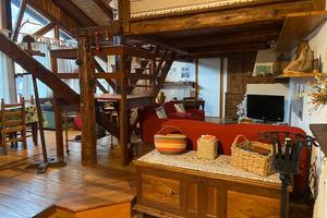 Ampio appartamento mansardato nel centro di Cesana