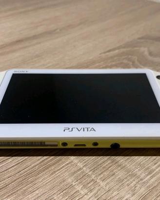 PS vita PlayStation Sony bianca lime cover e cavo 