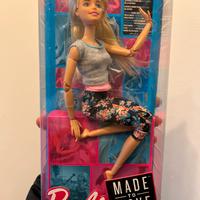 Barbie snodata bionda, nuova con scatola