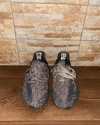 Yeezy nere n38